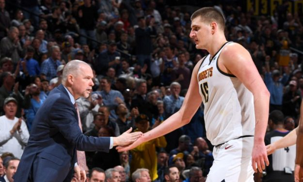 热那亚vs维罗纳：马利诺夫斯基、洛伦佐-科隆博首发，加利亚尔迪尼、焦瓦内出战（热那亚迎战维罗纳：马利诺夫斯基、洛伦佐-科隆博先发，加利亚尔迪尼、焦瓦内出战）