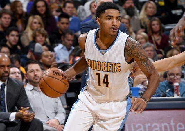 拉卡泽特回到酋长球场，观看并解说枪手对阵拜仁的比赛（拉卡泽特重返酋长，现场解说阿森纳大战拜仁）