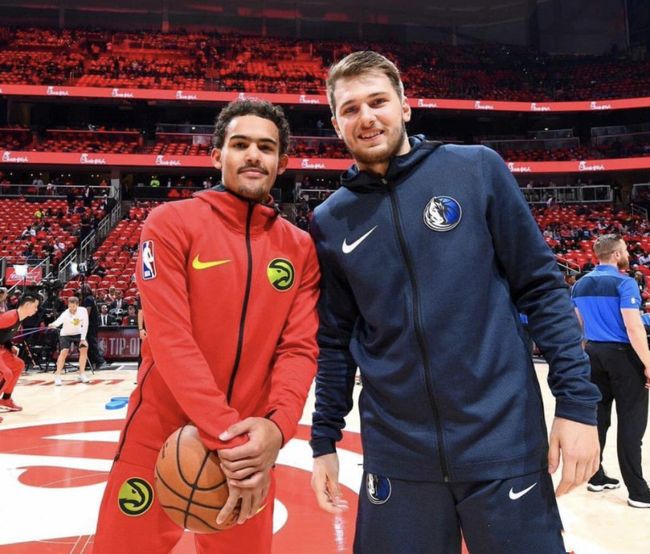 西蒙尼：我们一直在练定位球；现在不考虑前八只考虑奥维耶多（西蒙尼：定位球训练一直进行；暂不谈前八，只专注奥维耶多）