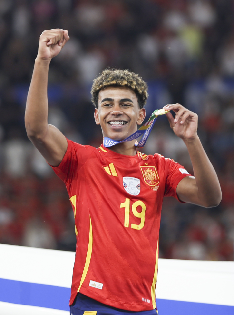 本赛季库追巴同时在场时，勇士攻防效率和净效率均为联盟第二（库追巴本季同场时，勇士攻防效率与净效率均高居联盟第二）