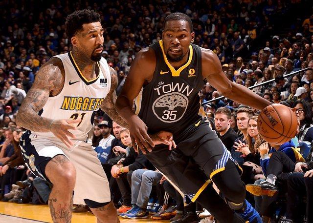 杰伦·布朗：这赛季很多人等着看我出丑 我想告诉他们 继续等吧（杰伦·布朗：本赛季许多人盼我出丑？我只让他们继续等下去）