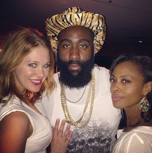 巴萨客战贝蒂斯名单：莱万、亚马尔领衔，费尔明、德容回归（巴萨公布客战贝蒂斯大名单：莱万、亚马尔领衔，费尔明、德容复出）